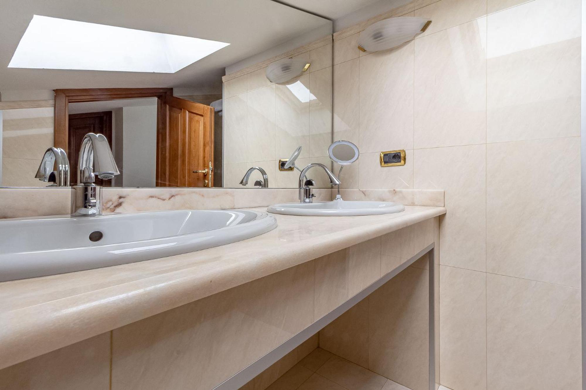 Exclusive Roth Apartments Sassari Ngoại thất bức ảnh